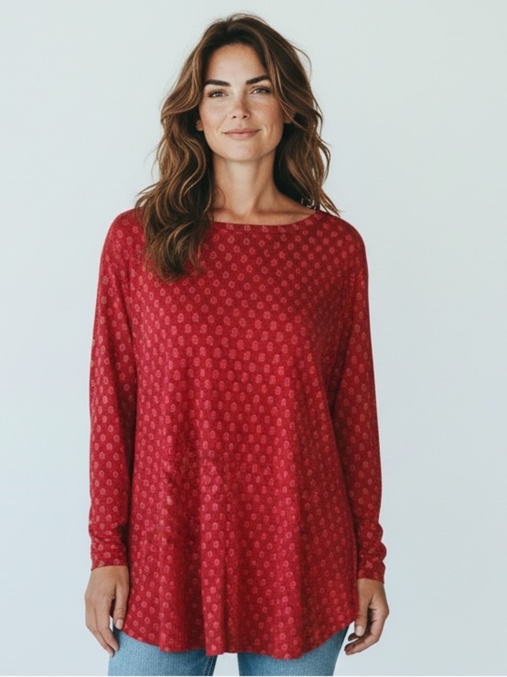 Chause New York ladies red paisly size Large Excellent condition. Wrinkle free